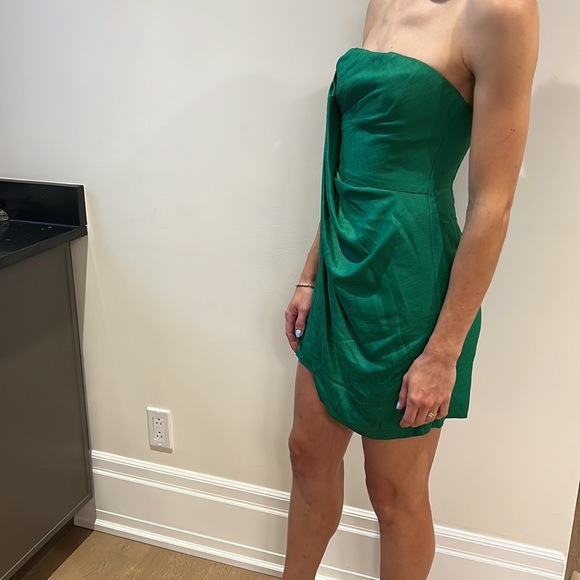 BCBG Runway mini dress size 0 - Picture 2 of 5